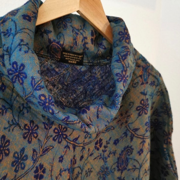 Kuscheliger Poncho mit Paisley Muster, blau/türkis, für Damen und Herren, YAE