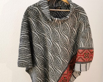 Warm Bohemian Poncho, grey/ black/ red