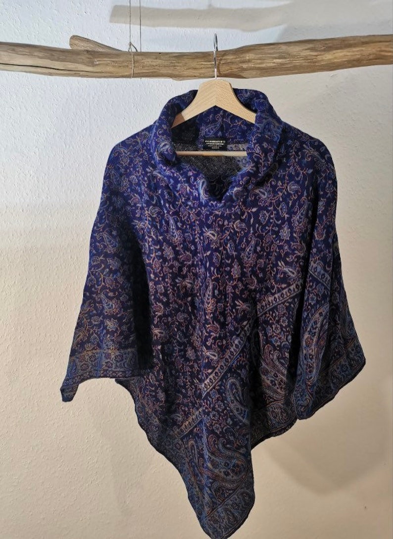 Kuscheliger Poncho VIOLA, blau/türkis Bild 4