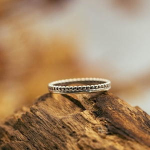 Minimalist simple stacking ring
