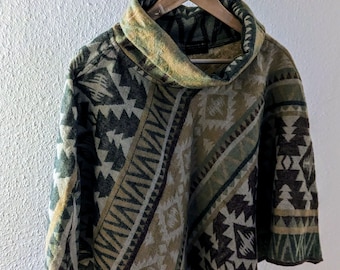 Warmer Bohemian Ethno Poncho KAI, beige/ grün/ braun