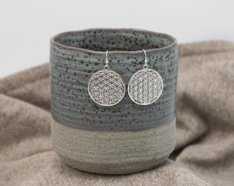 Silverörhänge "AVITA" med Livets Blomma | Elegant örhänge i 925 sterlingsilver