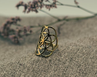 Mandala Ring SOL in brass | Gold-plated statement ring with Seed of Life mandala, delicate Seed of Life design