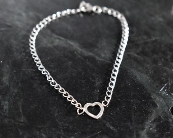 Silver bracelet "Cuore" with heart pendant