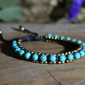 Macrame bracelet with gemstone turquoise