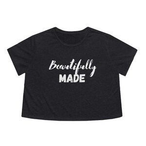 Women&#39;s Flowy Cropped Tee