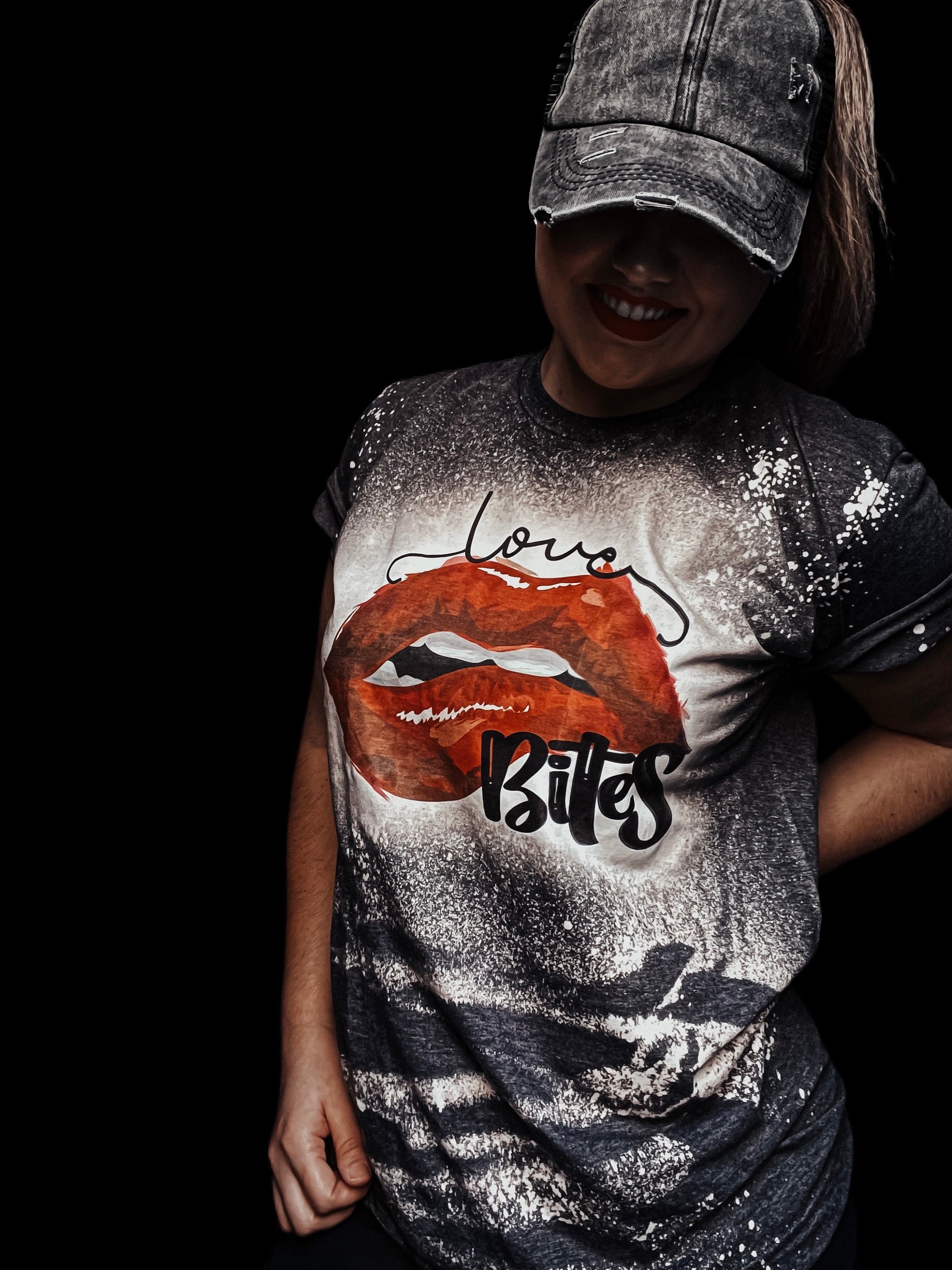 LOVE BITES Bleached T-shirt Everyday Shirt Valentines Red