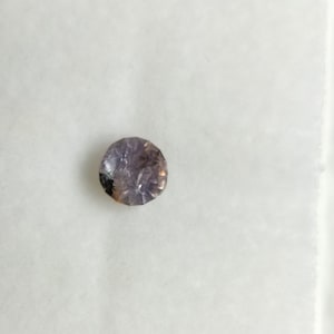 Montana sapphire / pink / purple / blue / 5.1 mm