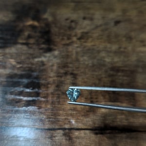 Montana Sapphire / .79 ct / 5.3 mm / Natural