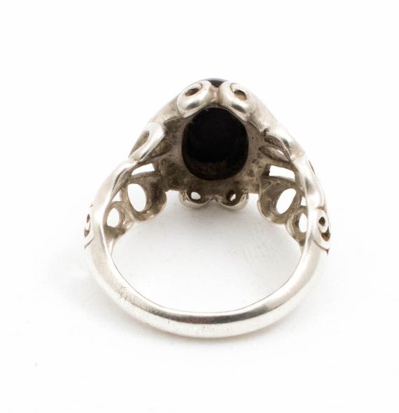 Vintage Sterling Silver Black Onyx Ornate Openwork Scroll Ring