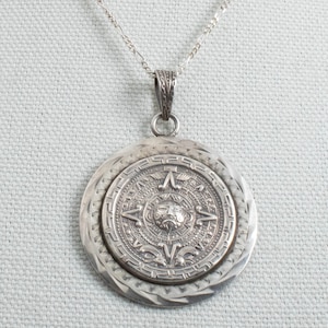 Vintage Sterling Silver Figaro Chain With A Detailed Maya/Aztec God Pendant.  [Size 17.5&quot;]