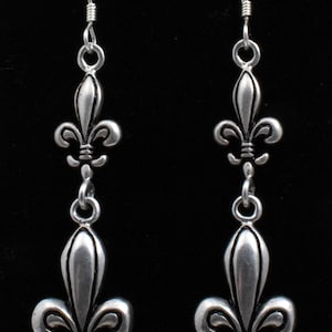 Vintage Sterling Silver Dangle Fleur De Lis Earrings!