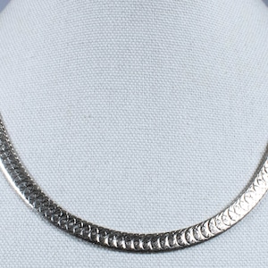 Vintage Sterling Silver Flat Herringbone Necklace Made In Italy [Size 20&quot;]