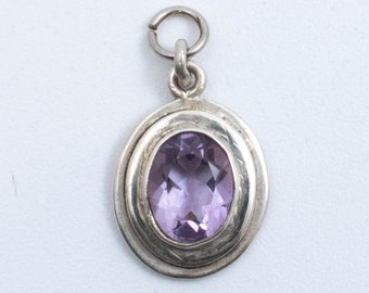 Vintage Sterling Silver Oval Pendant with Amethyst Stone in Centre!