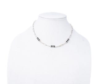 Vintage Sterling Silver Bead Accented Paperclip Necklace! [Size 17 US]