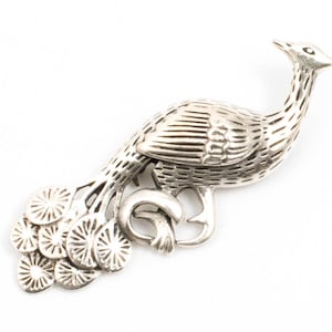 Vintage Sterling Silver Peacock Brooch with Elegant Feather Detailing!