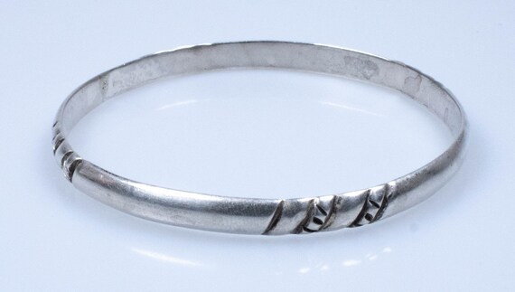 Vintage Sterling Silver Solid Bangle With Etched … - image 1