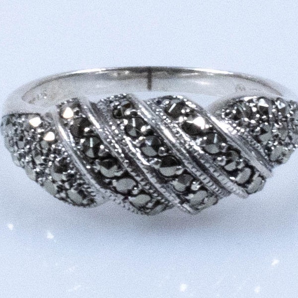 Vintage Sterling Silber Ring mit Markasiten ! [Größe 6,5 US]