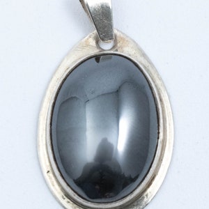 Vintage Sterling Silver Oval Pendant With Shiny Black Stone!