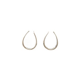 Vintage Sterling Silver Polished Teardrop Hoop Earrings!