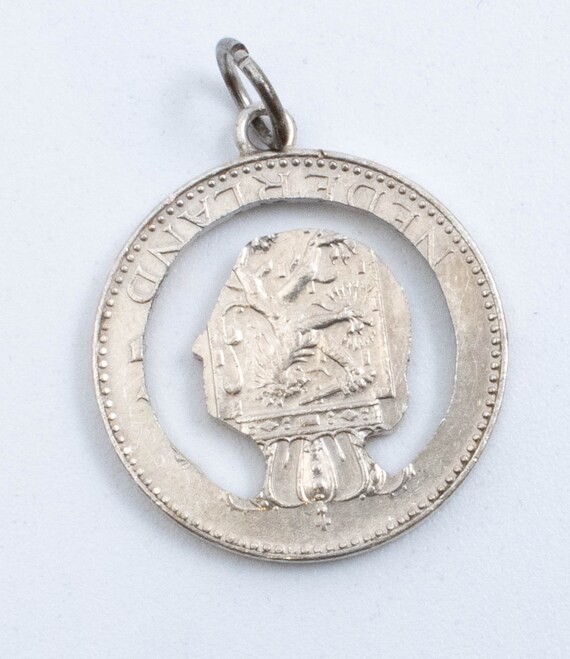 Vintage 720 Silver 1 Gulden (Guilder) Coin Pendan… - image 3