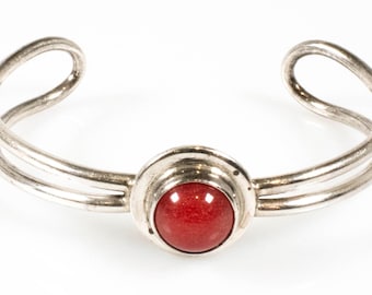 Vintage Sterling Silver Wire Cuff with Large Red Stone! Made in Mexico! [Size 6.75"]