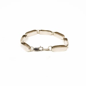 Vintage Sterling Silver Polished Rectangular Link Chain Bracelet by Darla Hesse! [Size 6.5&quot;]