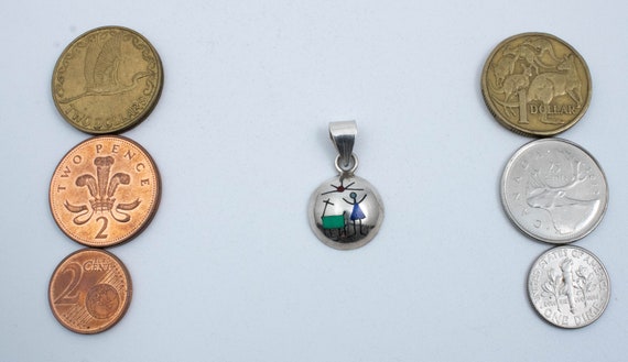 Vintage 975 Silver Pendant With Basic Figure of G… - image 4