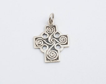 Vintage Sterling Silver Ornate Celtic Cross!