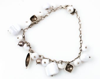 Vintage Sterling Silver Eclectic Agate and Pearl Charm Bracelet! [Size 8.25"]