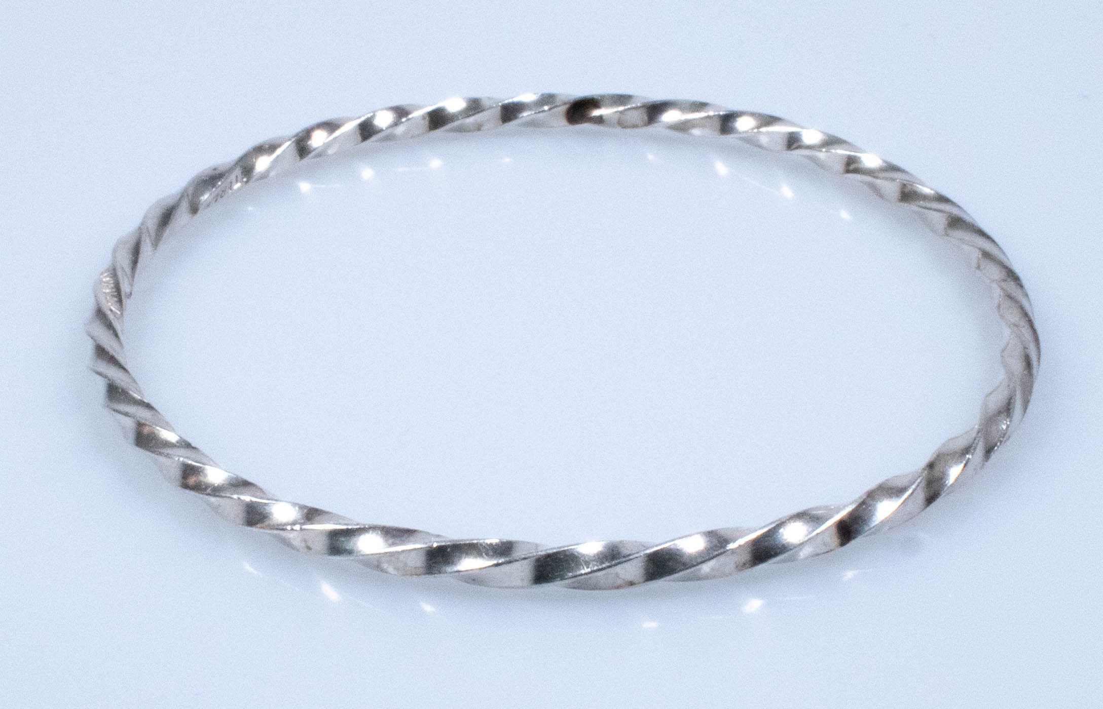 アクセサリー Vintage Silver Twist Bar Bangle 925 il_fullxfull.4506670199_dxxu.jpg
