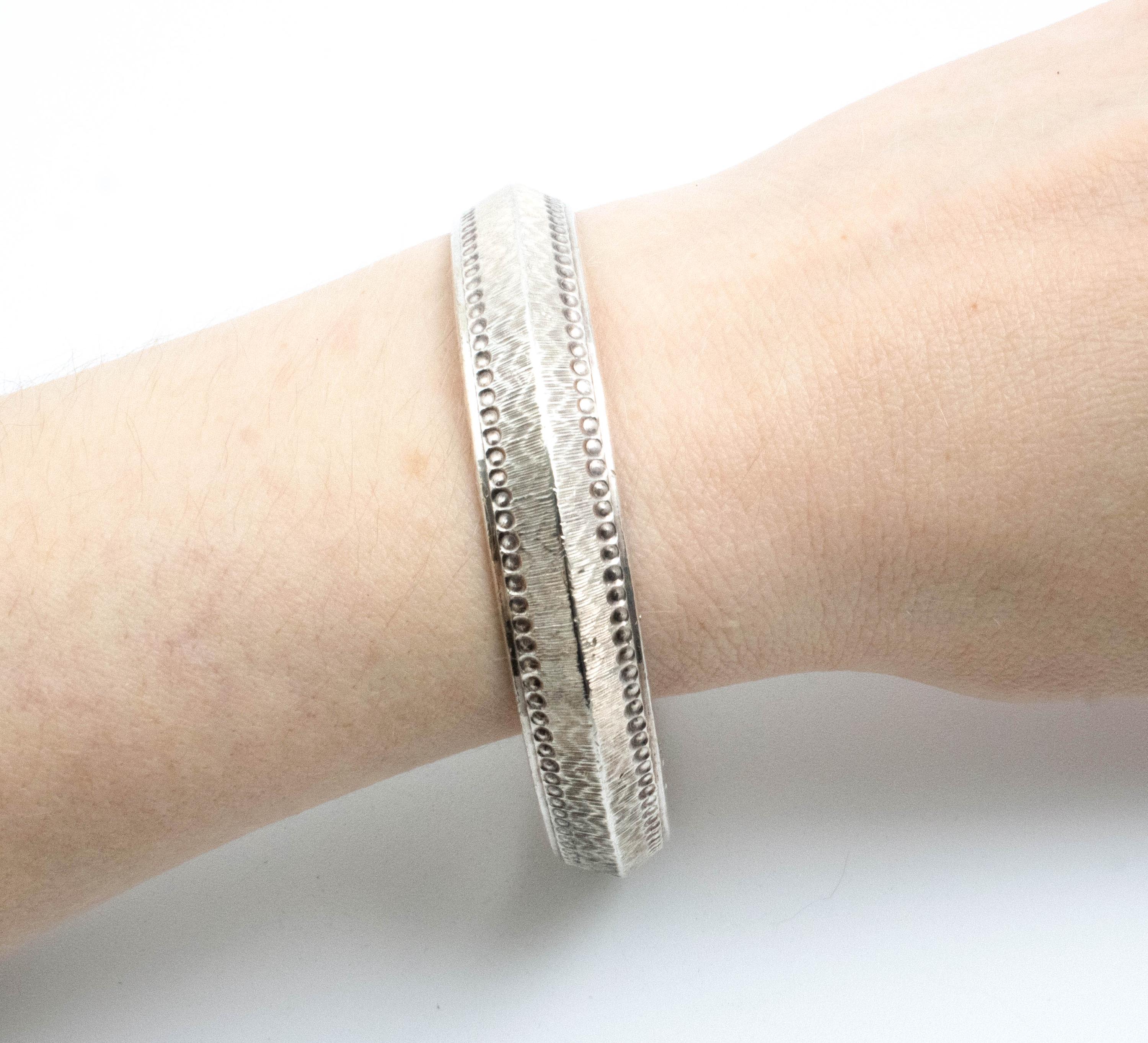 SILVER925 NATIVE DESIGN WIDE BANGLE/シルバー SILVER925 NATIVE DESIGN WIDE BRACELET/シルバー/バングル