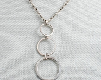 Vintage Sterling Silver Cable Chain With Three Hanging Open Ring Pendant! [Size 17"]