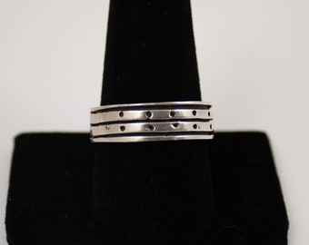 Sterling Silver Vintage Large Spinner Ring With Dots [Size 10.5 US]