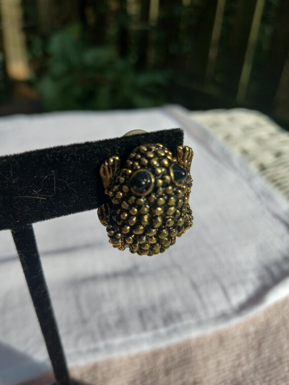 Joan Rivers Texturized Frog Clip on Earrings - image 2