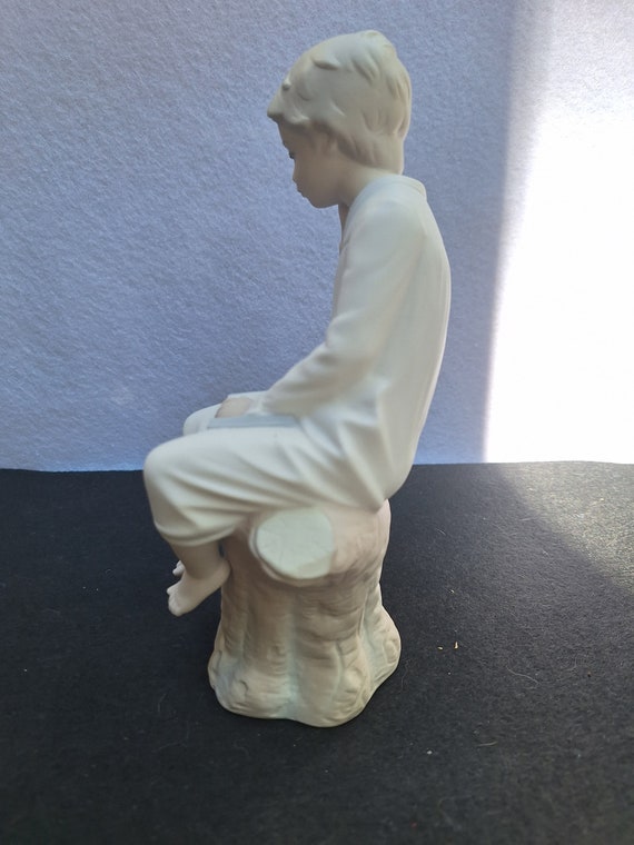 Vintage Lladro Boy Thinking on Tree Stump Figurine With Original
