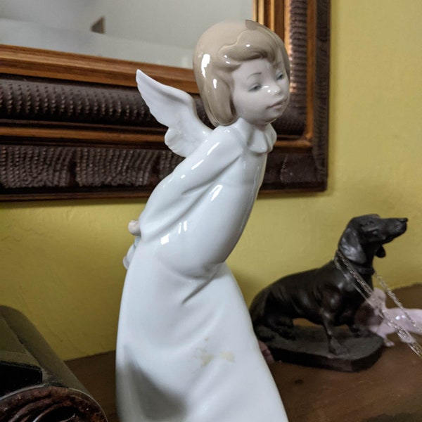 figurine d'ange curieux Lladro vintage