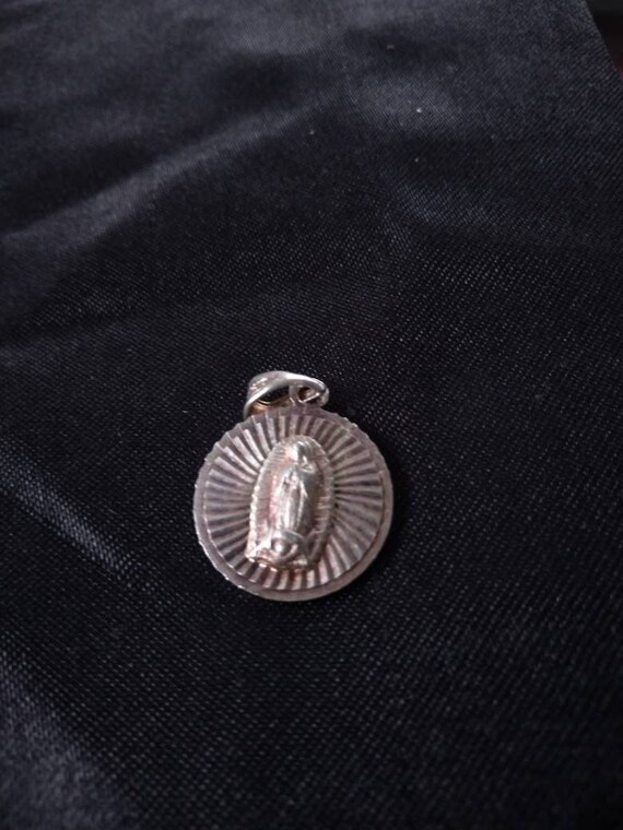 Mary and Jesus Pendant - image 6