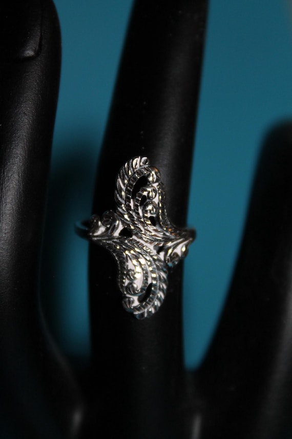 Sterling Silver Ring size 5 - image 1