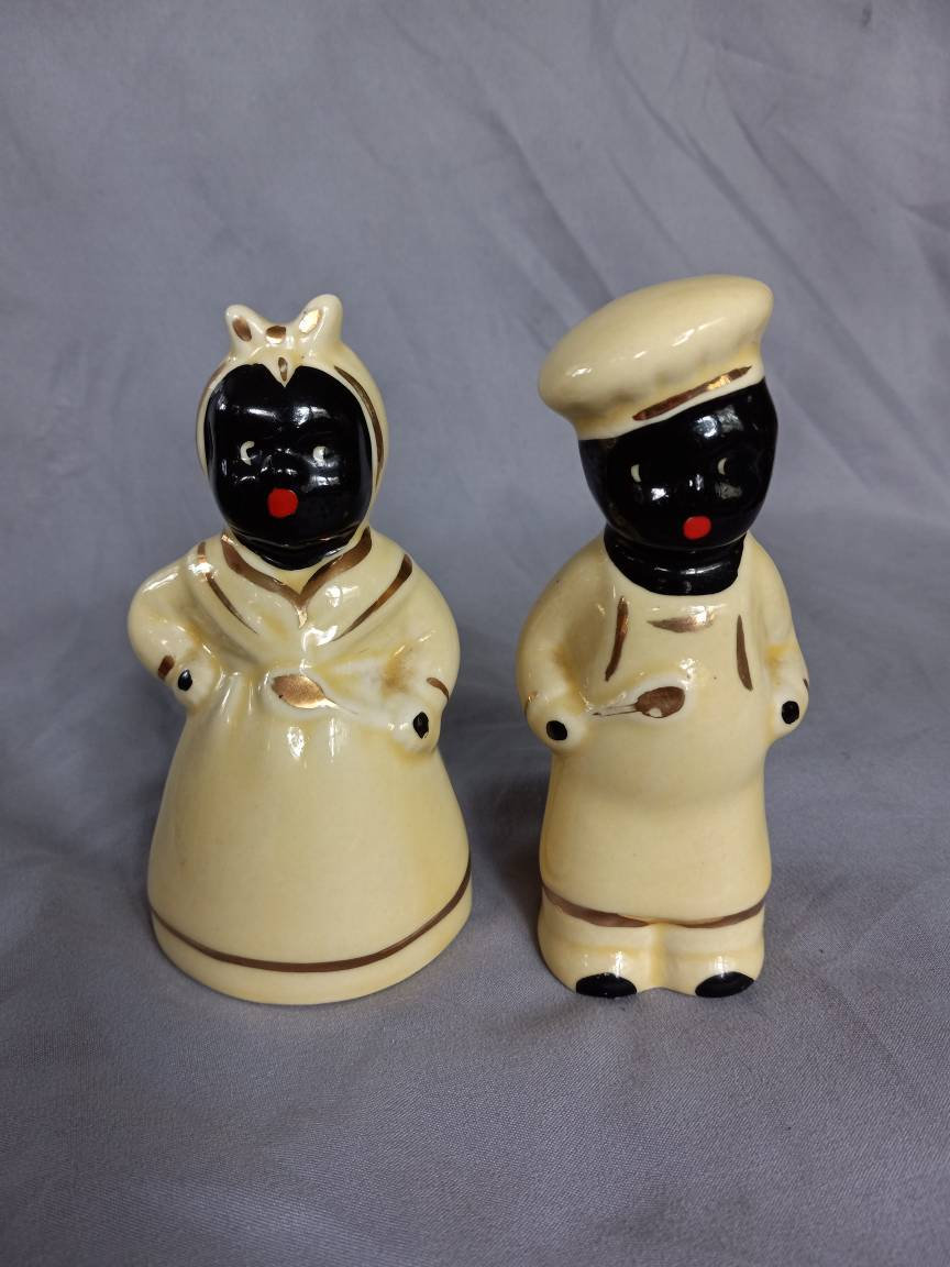 Vintage Black Americana Salt and Pepper Shakers