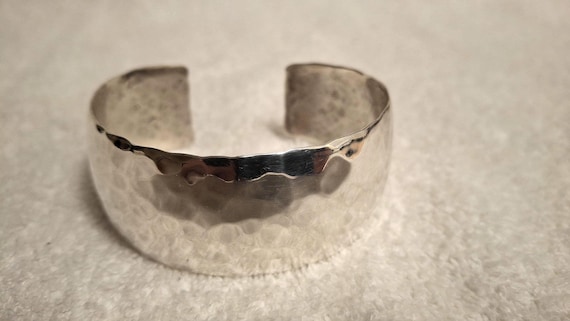 Sarah CLY Navajo Hand Hammered Cuff Bracelet - Etsy