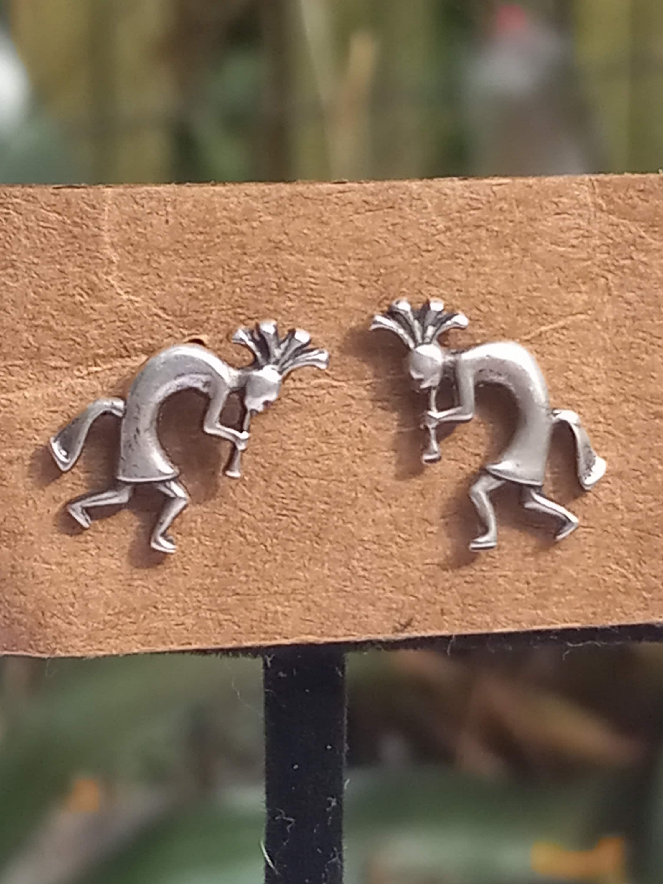 Srebrne kolczyki Kokopelli