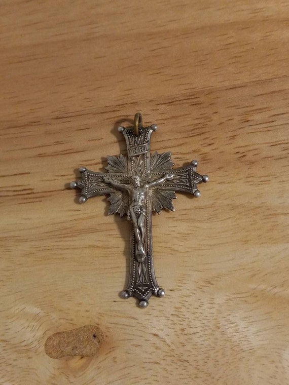 MKMG Vintage Cross Crucifix Pendant