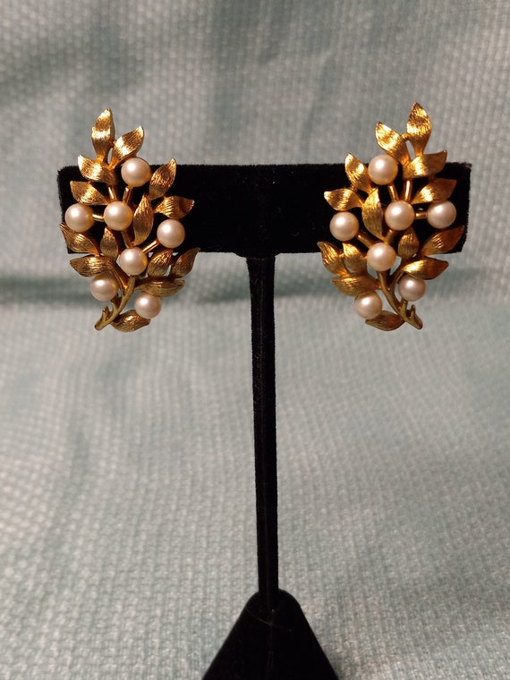 Trifari Faux Pearl Clipon Earrings