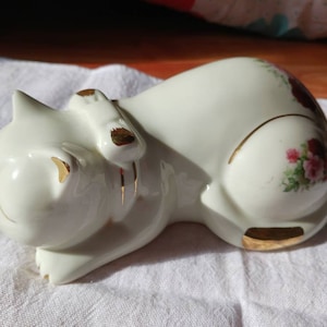 Vintage Formalities By Baum Bros Porcelain Cat with Roses 7.5 Inches Gold Trim