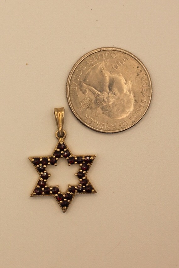 Vintage Garnet Star Pendant - image 4