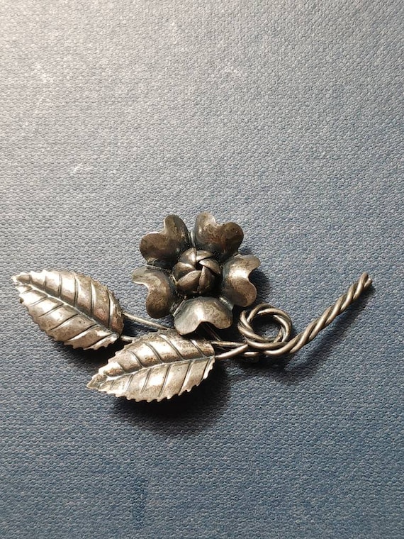 vintage flower HANDMADE STERLING　brooch Vintage Sterling Silver Flower Spray Brooch Pin - Blue Paste