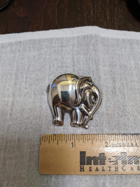 Sterling silver elephant pin or pendant. Mexico. - image 1