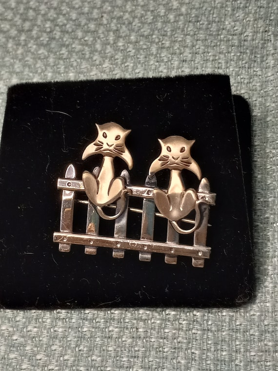 Vintage Beau Sterling Silver Cats On Fence Brooch… - image 1