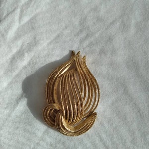Vintage Monet brooch